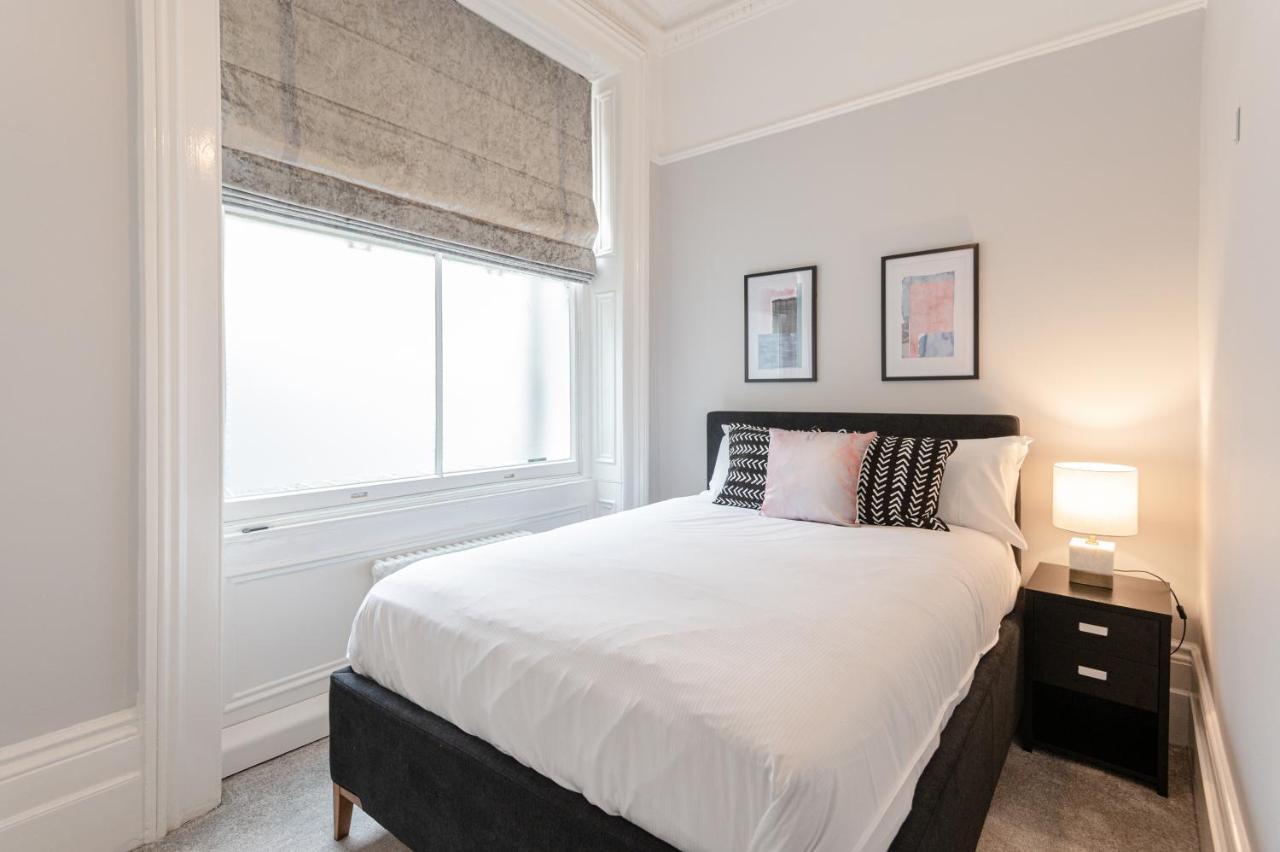 Kensington 2 Bed 2 Bath Apartment For 5 Guests Лондон Экстерьер фото